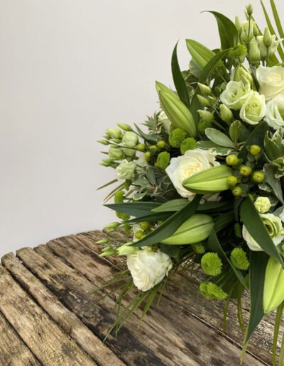 Bouquet de fleurs varié blanc